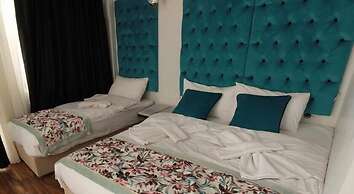 Alf Hotel