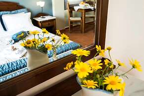 Mira Mare Hotel