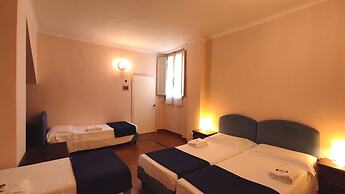 Hotel  Rita  Major