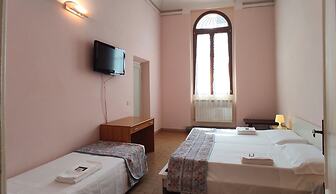 Hotel  Rita  Major