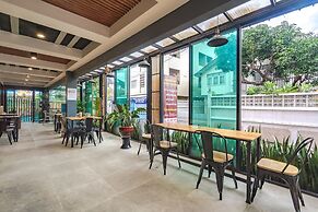 Penyos Service Apartment