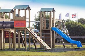Newperran Holiday Resort
