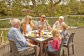 The Lakes Rookley Holiday Park