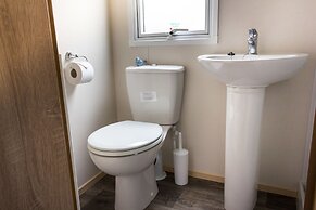 The Lakes Rookley Holiday Park