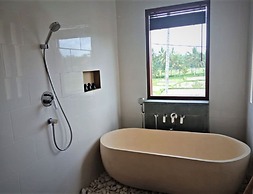 DLobong Suites Ubud