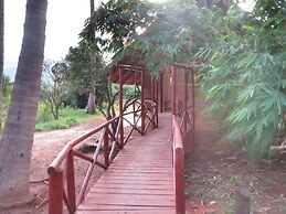 Simbamwenni Lodge and Camping