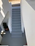 Zathea Apartments