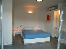Zathea Apartments