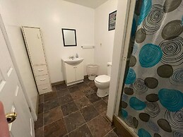 Whale Cove Inn