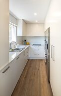 Luxury in Prestigious Double Bay H428