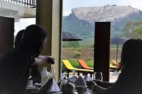 Sigiriya King's Resort