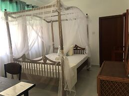 The Retreat Hotel