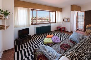 Flospirit - Penthouse with City View