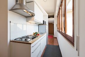 Flospirit - Penthouse with City View