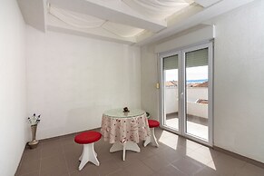 Apartments Song