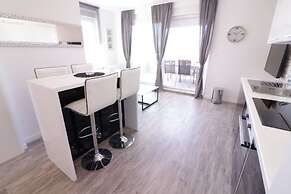 Apartments & Rooms Danivan Pool Villas