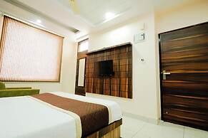 Hotel Olive Greens