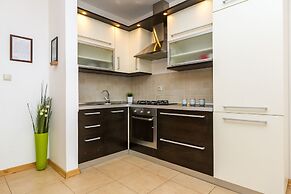 Maru Apartments