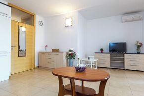 Maru Apartments