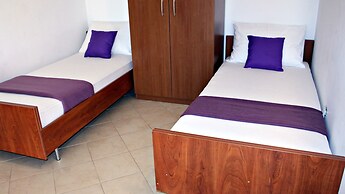 Maru Apartments