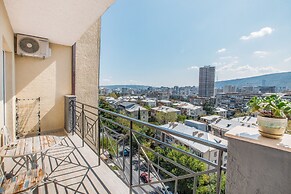 33 Spring Apartment