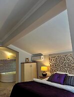 Sweet Home River Hotel