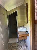 Sweet Home River Hotel