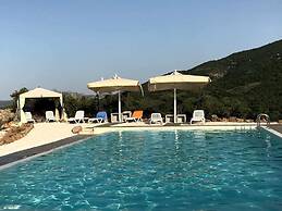 Casagliana Suite Resort