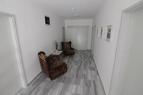 Studios & Rooms Fiesta