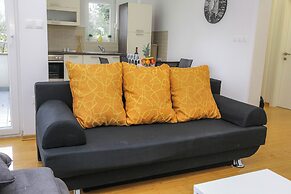 Summer Breeze Apartments