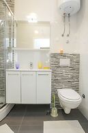 Apartments Tomana