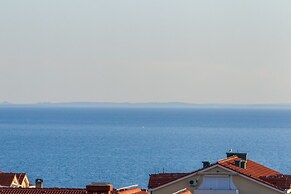Apartments Tomana