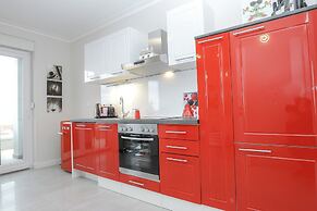 Apartments Tomana