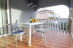 Pool Apartments Lucky Luke