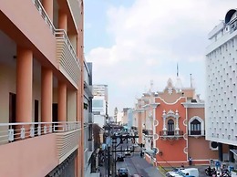 Hotel Maya Excelsior
