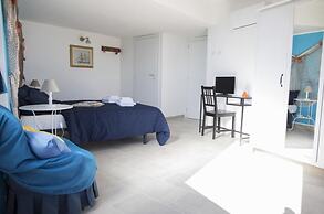 B&B Tauromenion