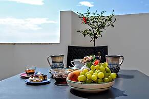 B&B Tauromenion