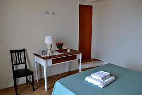 B&B Tauromenion