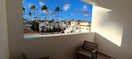 Las Terrazas Condo - Los Corales Village