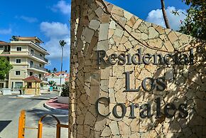 Las Terrazas Condo - Los Corales Village