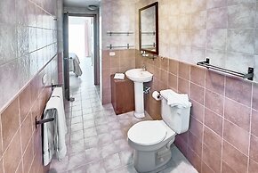 Las Terrazas Condo - Los Corales Village