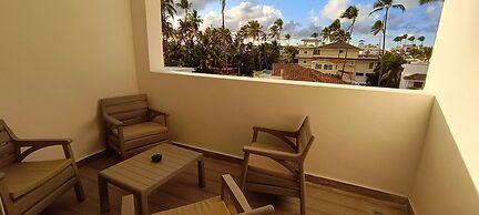 Las Terrazas Condo - Los Corales Village