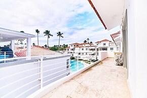 Las Terrazas Condo - Los Corales Village