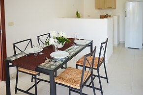 Las Terrazas Condo - Los Corales Village