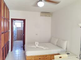 Las Terrazas Condo - Los Corales Village