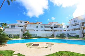 Las Terrazas Condo - Los Corales Village