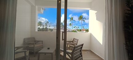 Las Terrazas Condo - Los Corales Village