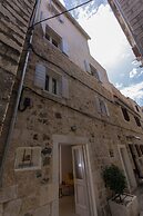 Casa Sepia