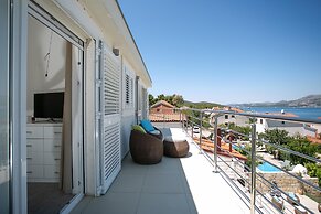 Villa Avalon