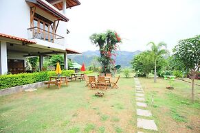 Feelin' Good Resort
